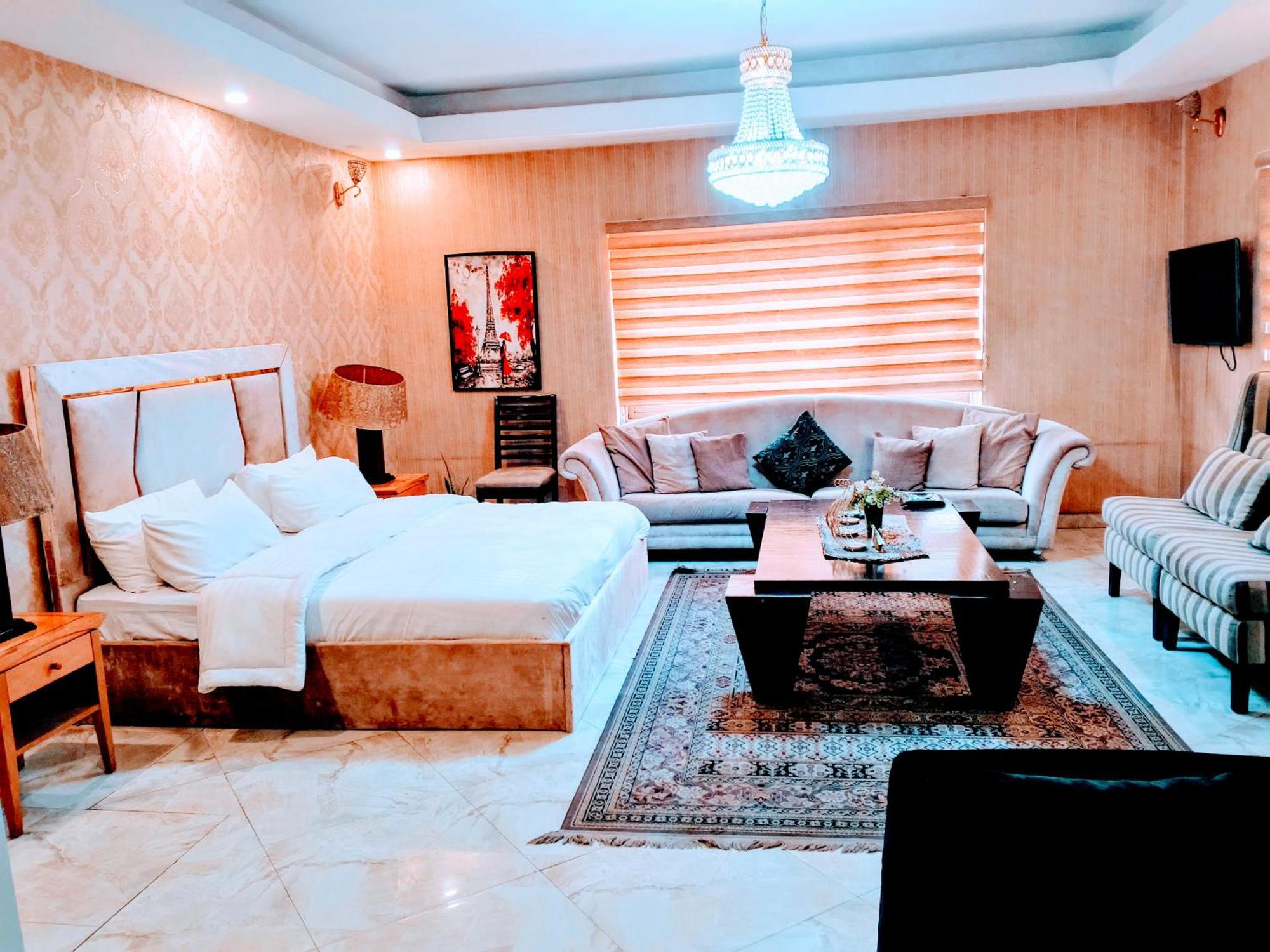 Nuit De Paris Hotel Abuja Bagian luar foto