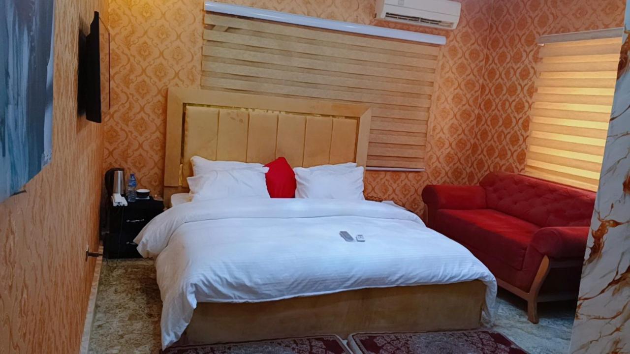 Nuit De Paris Hotel Abuja Bagian luar foto
