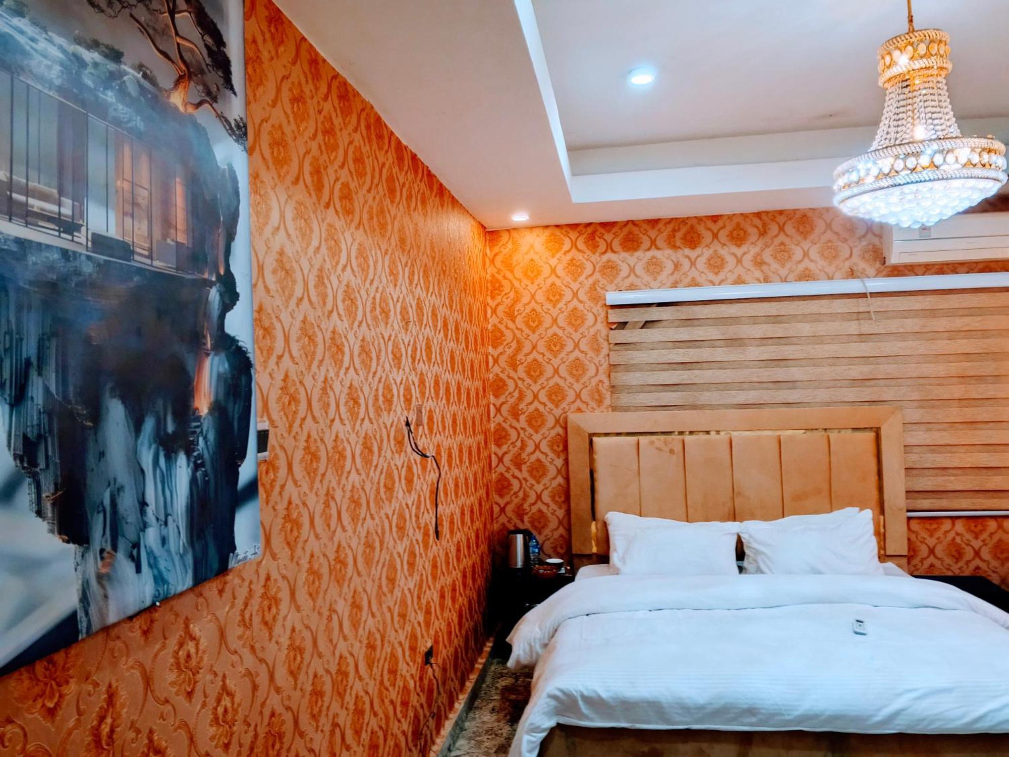 Nuit De Paris Hotel Abuja Bagian luar foto