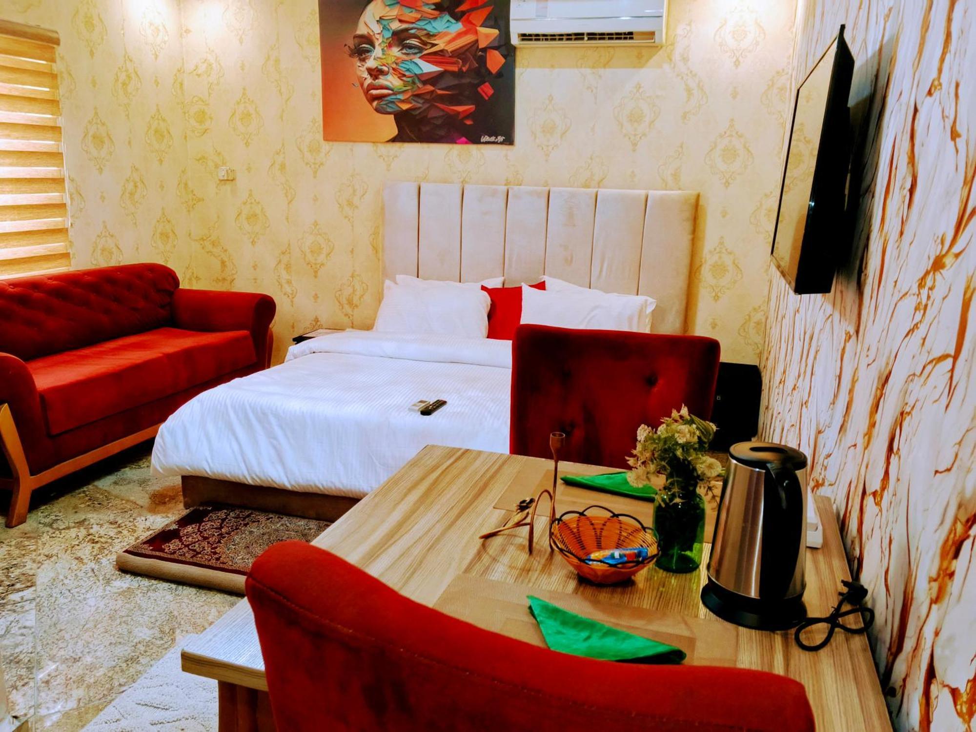 Nuit De Paris Hotel Abuja Bagian luar foto